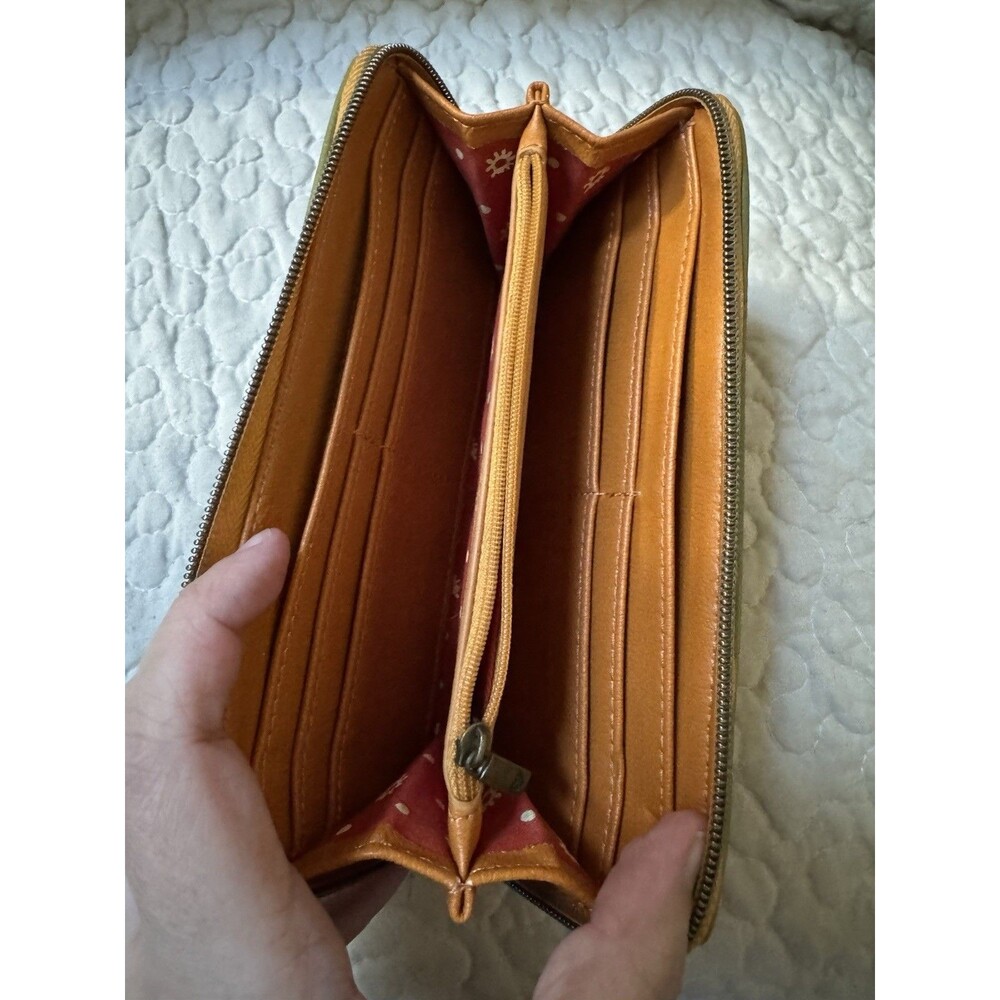 Snow White Loungefly Wallet Disney - Picture 5 of 5